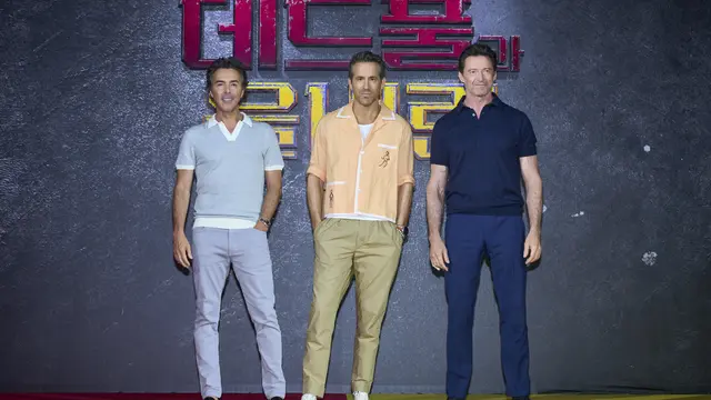 Shawn Levy, Ryan Reynolds dan Hugh Jackman. (dok. Disney Indonesia)