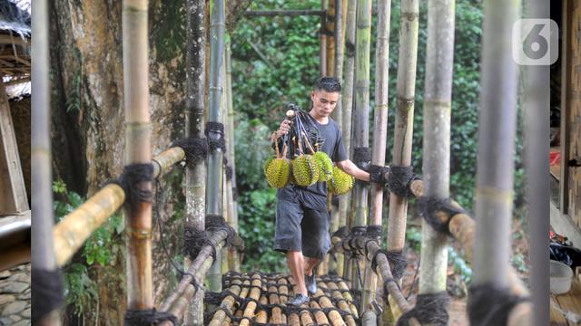 Aktivitas Warga Baduy Luar di Tengah Pandemi COVID-19