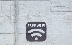 Bahaya Pakai Wi-Fi Publik, Ini Cara Aktifkan Private DNS Agar Data Aman