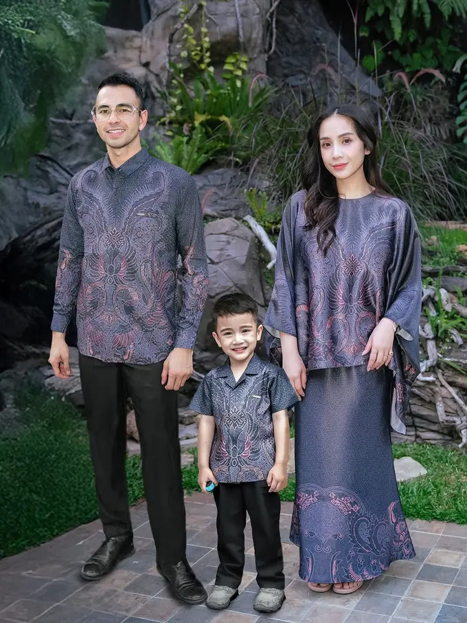 5 Potret Gaya Keluarga Artis Pakai Baju Modest untuk Ramadan, dari Syahnaz Sadiqah hingga Nagita Slavina