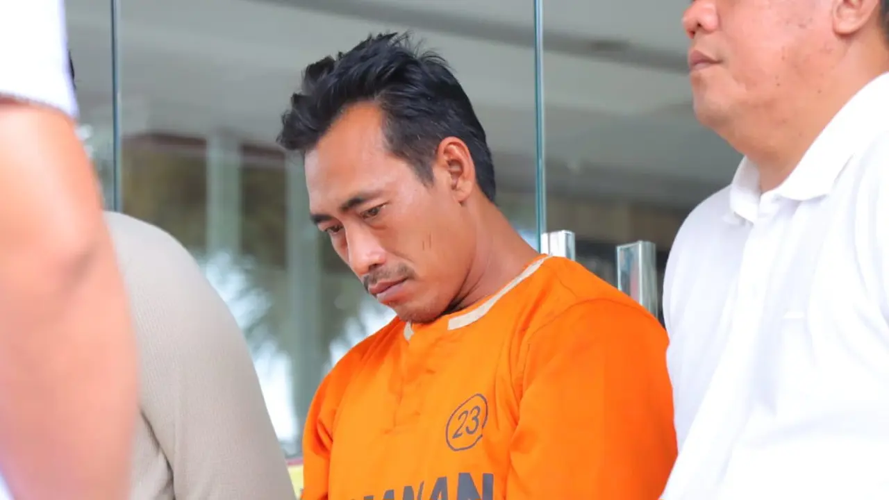Arman Purwanto (42), tersangka pembakar teman wanitanya di Bandar Lampung telah diringkus di  Musi Rawas, Sumatera Selatan. Foto : (Istimewa).