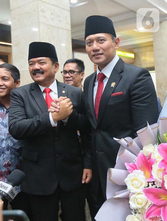 Agus Harimurti Yudhoyono menggantikan posisi Hadi Tjahjanto sebagai Menteri ATR/Kepala BPN pada sisa masa jabatan periode tahun 2019-2024 Kabinet Indonesia Maju. (Liputan6.com/Angga Yuniar)