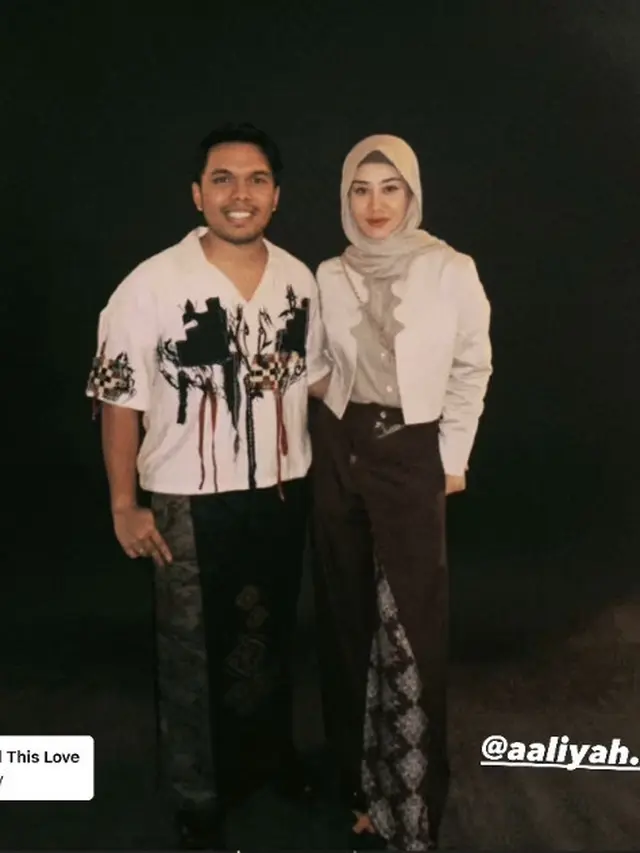 Aaliyah Massaid Kenakan Kerudung Tren Meleyot saat Berada di Aceh.