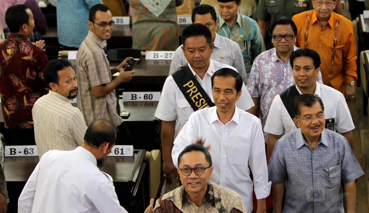 Jokowi-JK menghadiri gladi resik pelantikan presiden dan wakil presiden di gedung MPR/DPR, Jakarta, (19/10/14). (Liputan6.com/Johan Tallo)