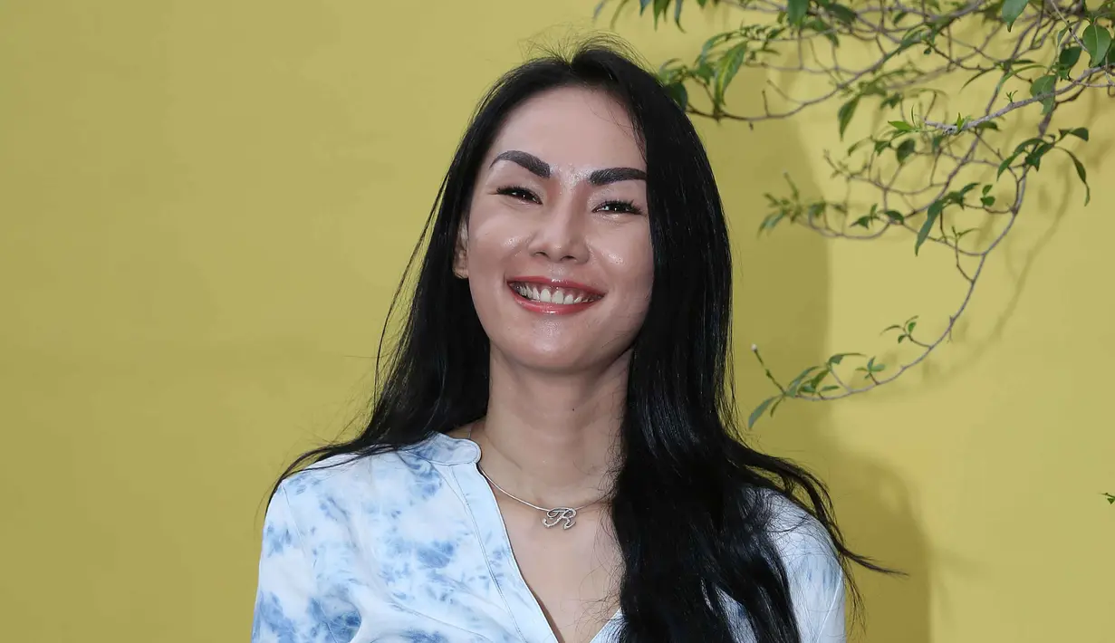 "Cerita dari film true story, diangkat dari kisah nyata. Saya berperan di film ini karena saya ikut terjun langsung mengajak anak-anak jalanan dari empat tahun lalu,” terang Kalina Oktarani. (Nurwahyunan/Bintang.com)