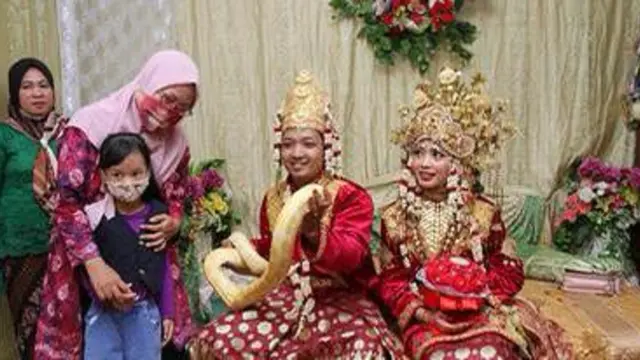 Pernikahan unik