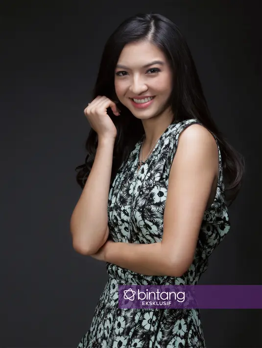 Foto-Foto Eksklusif Raline Shah, Stylist: Indah Wulansari, Photographer: Galih W. Satria/Bintang.com, Digital Imaging: Muhammad Iqbal Nurfajri/Bintang.com.