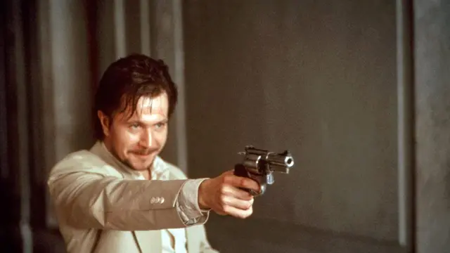 Gary Oldman dalam Leon: The Professional. (Foto: Columbia Pictures/ IMDb)