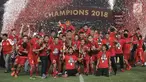 Pemain Persija Jakarta merayakan selebrasi usai laga final Piala Presiden 2018 melawan Bali United di Stadion Utama GBK, Senayan, Jakarta, Sabtu (17/2). Persija menang 3-0 atas Bali United. (Liputan6.com/Arya Manggala)