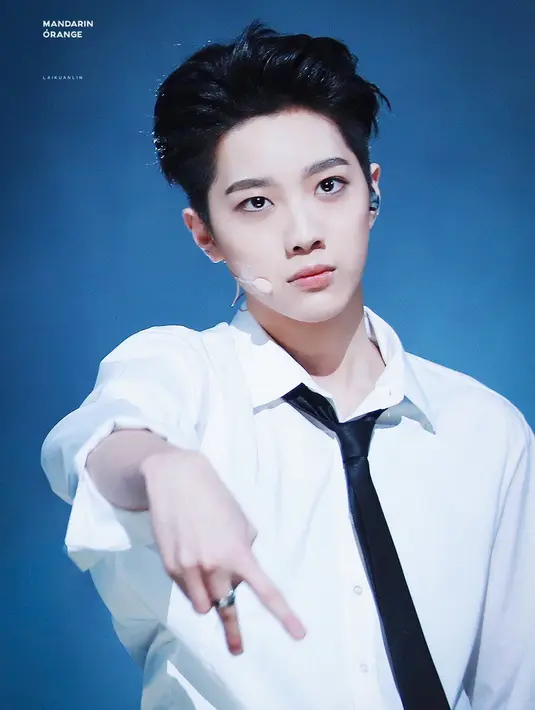 "Saat mereka mengatakan sesuatu, kita tak harus menerimanya. Tapi memikirkannya sekali lagi dari sudut pandang mereka. Oleh karena itu, akhirnya aku lebih dekat dengan mereka," tutur Lai Guan Lin. (Foto: allkpop.com)