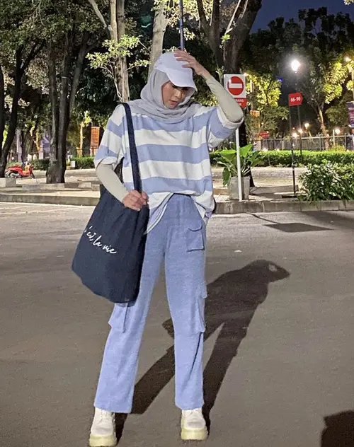 Ootd kaos oversize hijab hotsell