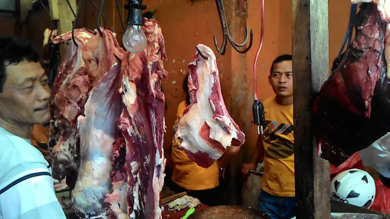 Tekan Harga, Disperindag Bogor Gelontorkan 75 Ton Daging ke Pasar