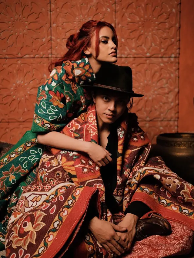 8 Gaya Pemotretan Terbaru Bisma SMASH dan Andira Hadley, Romantis Bak Prewedding