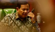 Presiden terpilih 2024-2029 Prabowo Subianto saat menerima ucapan selamat dari Presiden Turki, Recep Tayyip Erdogan via telepon. (Dok. Tim Media Gerindra)