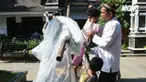 Selama perjalanan Abdul Ghani hanya mengandalkan dari belas kasihan orang lain.