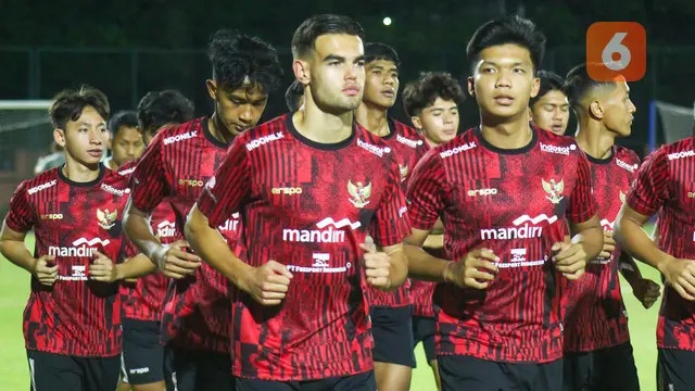 Foto: Matangkan Persiapan Akhir di Surabaya, Timnas Indonesia U-19 Gelar Latihan Terbuka Perdana Jelang Piala AFF U-19 2024