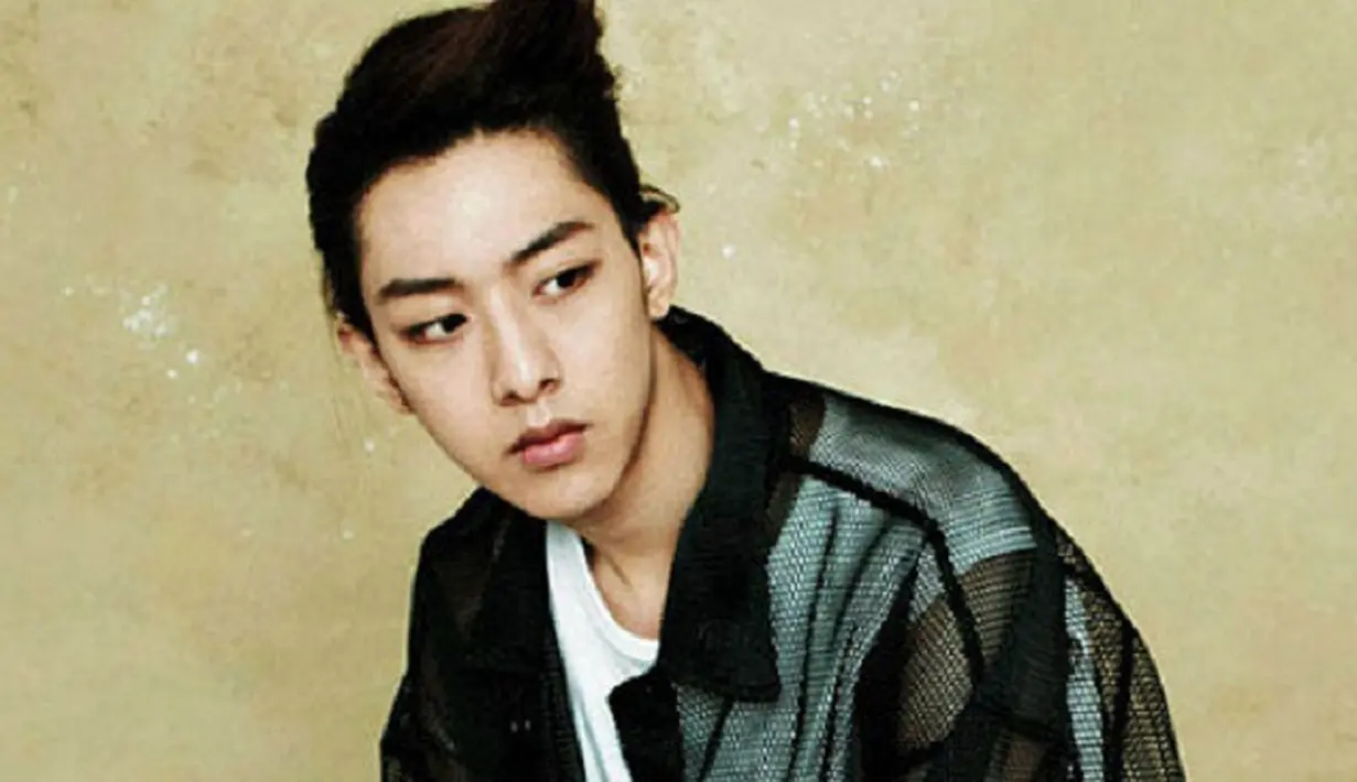 "Ia akan masuk dengan normal seperti warga lainnya tanpa ada acara khusus atau acara perpisahan resmi," ujar pihak FNC Entertainment. (Foto: soompi.com)