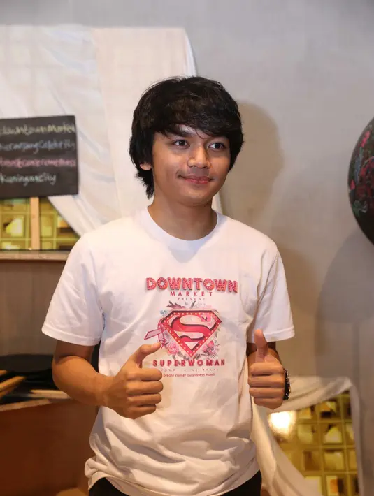 ‘Karena kadang kita memang jalannya berbeda. Tapi kita jadi bisa meraih keinginan masing-masing dan itu positif karena kita jadi bahagia,’ ucap Calvin. (Nurwahyunan/Bintang.com)