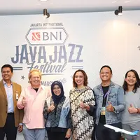 Banyak musisi akan tampil dalam pagelaran Java Jazz Festival (JJF) 2018. Selain diramaikan musisi profesional, perhelatan itu juga diramaikan oleh band bentukan para menteri Kabinet Kerja Jokowi, Elek Yo Band. (Bambang E. Ros/Bintang.com)