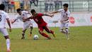 Aksi-aksi Osvaldo Ardiles Haay menyisir sisi kiri pertahanan Myanmar kerepotan, Osvaldo akhirnya mengirim satu operan manis kepada Septian Daivd yang berbuah gol pada Sea Games 2017. Indonesia menang 3-1. (Liputan6.com/Faizal Fanani)