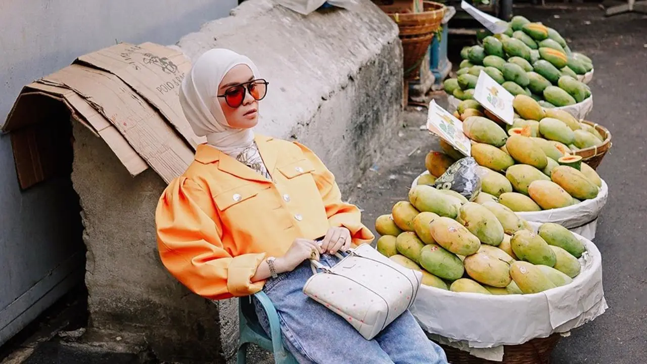 5 Kepribadian Wanita Sesuai dengan Gaya Berpakaiannya