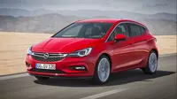 Opel Astra berhasil mendapat penghargaan sebagai mobil terbaik di Eropa 2016. 