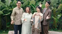 7 Potret Penampilan Awet Muda Addie MS dan Memes di Momen Lamaran Tristan Juliano