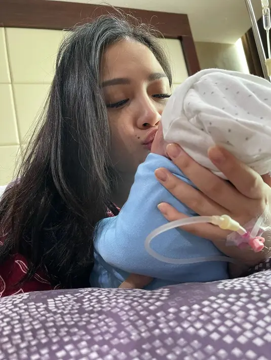 Raffi Ahmad dan Nagita Slavina (Instagram/raffinagita1717)