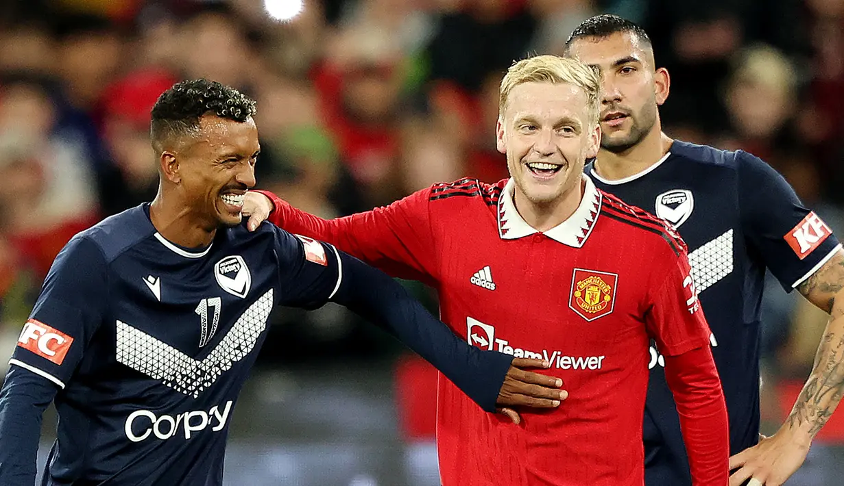 Memang dengan masuknya Nani di akhir pertandingan tidak memberikan perubahan untuk Melbourne Victory. Namun pertandingan ini cukup membayarkan kerinduan bagi fans Setan Merah yang ingin melihat kembali aksi-aksi kompatriot Cristiano Ronaldo tersebut semasa membela Manchester United. (AFP/George Salpigtidis)