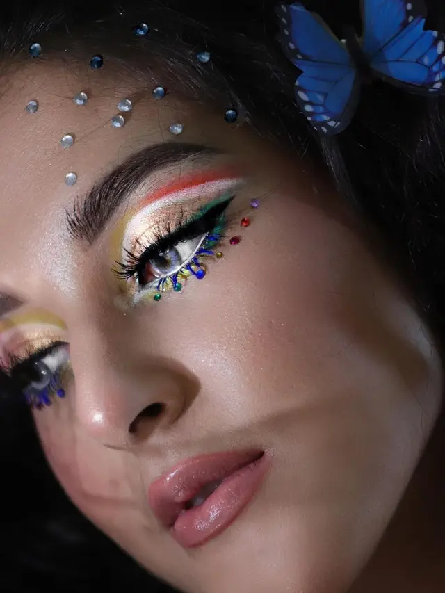 6 Potret Tasya Farasya Dengan Riasan Makeup Unik, Curi Perhatian