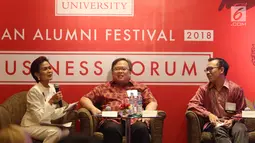 Kepala Bappenas Bambang Brodjonegoro (tengah), Moderator Miranda Goeltom dan Ketua Boston University Alumni Indonesia Didit Ratam pada acara Boston University Asian Alumni Festival 2018, Jakarta (3/11). (Liputan6.com/Angga Yuniar)