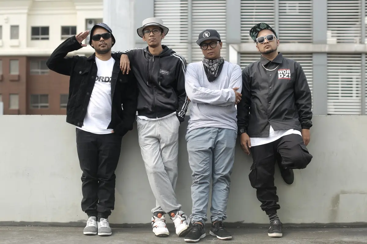 [Bintang] Single Cukup Dia Antar Fade2Black Menuju Album Baru