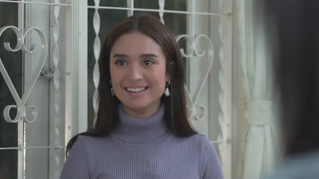Di Antara Dua Cinta
