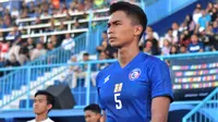 Bek Arema FC, Bagas Adi Nugroho, pemain yang kerap menjadi langganan Timnas Indonesia. (Bola.com/Iwan Setiawan)