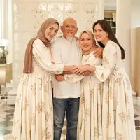 Shandy Aulia dikenal memiliki keluarga yang berbeda keyakinan.&nbsp;