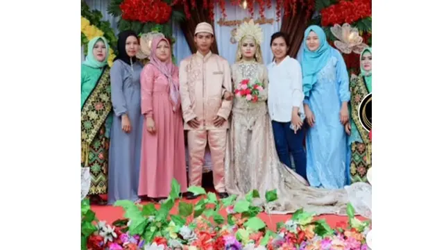 Viral Nenek Jadi Fotografer di Resepsi Pernikahan Warga, Hasil Fotonya Bikin Kagum