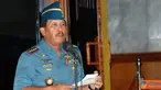Citizen6, Jakarta: Bertempat di Ruang Hening Mabes TNI Cilangkap, Selasa (14/6), Panglima TNI menegaskan bahwa kenaikan pangkat terkait pembinaan personel. (Pengirim: Badarudin Bakri Badar)
