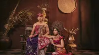 Pakai busana adat Bali di prewedding terbaru, penampilan Kaesang Pangarep dan Erina Gudono mencuri perhatian. @erinagudono.