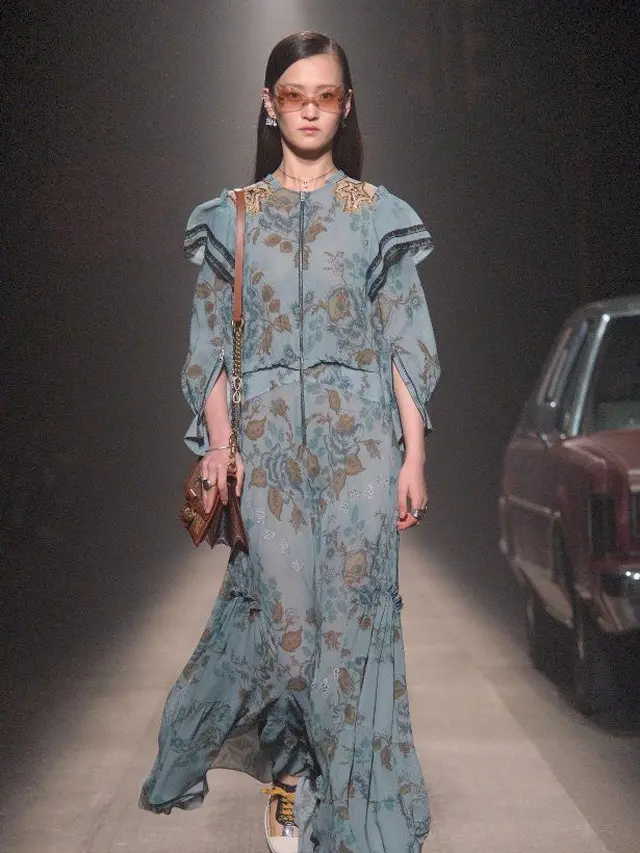 Coach Lights Up Shanghai, Runway Pertama Coach di Cina