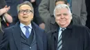 Klub lain di Liga Inggris yang dipegang oleh pengusaha Timur Tengah adalah Everton. Farhad Moshiri (kiri) mulanya hanya membeli 49,9% saham klub pada 2016. Saat ini, Farhad telah mengakuisisi sebesar 77,2% saham The Toffes. (AFP/Paul Ellis)