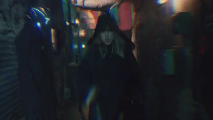 [Bintang] 6 Hal Menarik di Klip Taylor Swift, Ready For It?