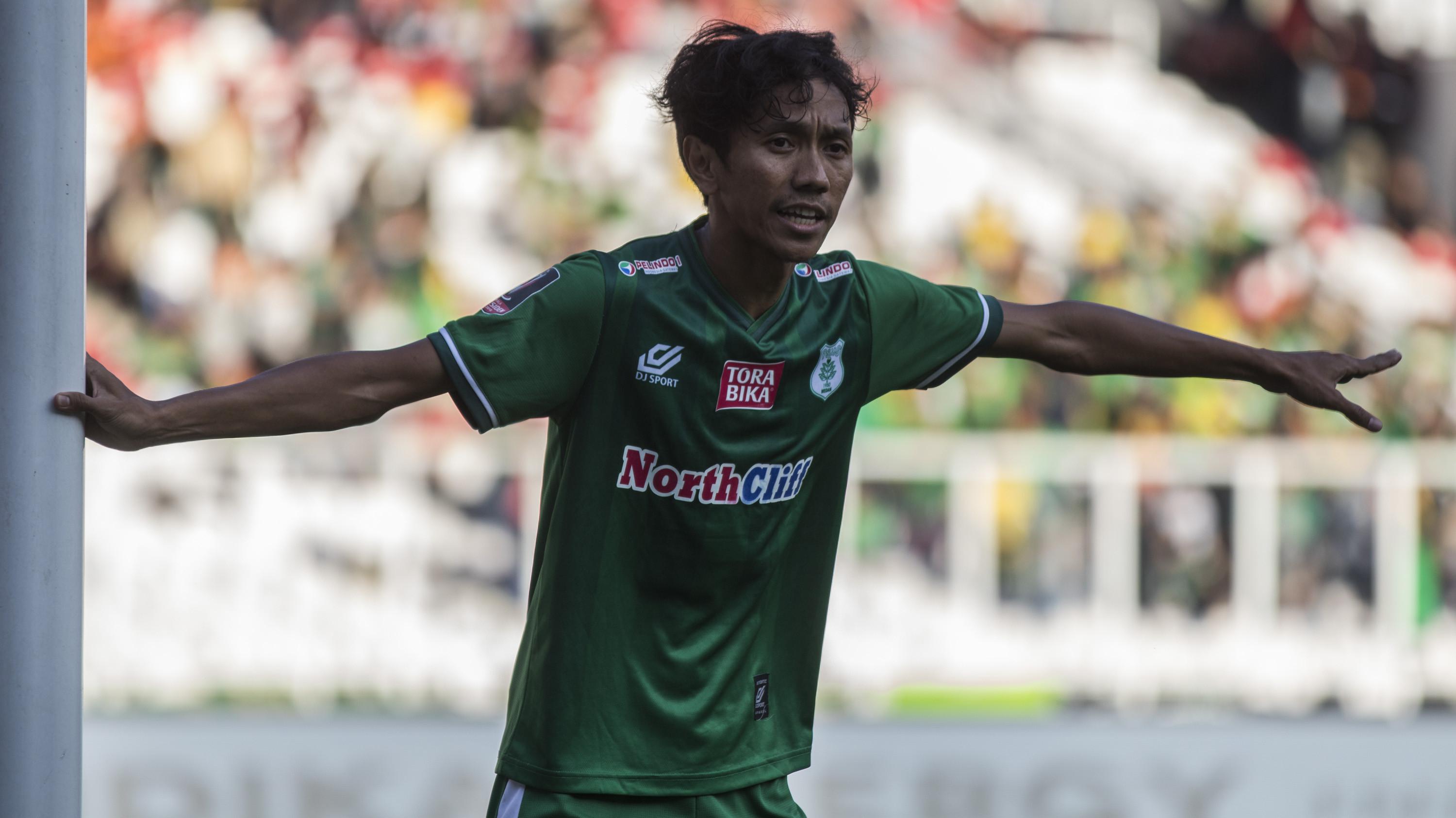 Gelandang PSMS Medan, Amarzukih, saat tampil melawan Sriwijaya FC pada perebutan tempat ketiga Piala Presiden di SUGBK, Jakarta, Sabtu (17/2/2018). PSMS kalah 0-4 dari Sriwijaya FC. (Bola.com/Vitalis Yogi Trisna)