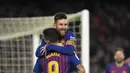 Selebrasi gol Lionel Messi dan Luis Suarez pada leg kedua Copa Del Rey yang berlangsung di stadion Nou Camp, Barcelona, Kamis (31/1). Barcelona menang 6-1 atas Sevilla. (AFP/Luis Gene)