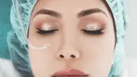 Ini Waktu yang  Tepat untuk Memulai Perawatan Kecantikan di Klinik Menurut Ahli