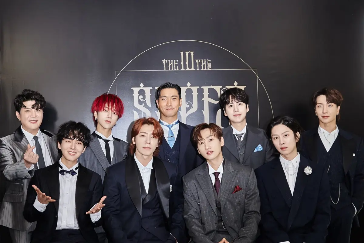 Super Junior. (Twitter/ siwonchoi)