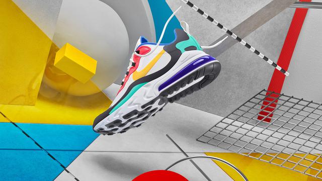 Penuh Warna Dan Bergaya Seni Nike Perkenalkan Koleksi Sneakers Terbarunya Fashion Beauty Liputan6 Com