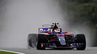 Pebalap pengganti Toro Rosso, Sean Gelael, mengaku sempat kewalahan di awal sesi latihan bebas pertama (FP2) F1 GP Malaysia yang berlangsung di Sirkuit Sepang, Jumat (29/9/2017). (dok. Pertamina Arden)