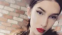 Kisah Transgender Cantik yang Tetap Jatuh Cinta dengan Wanita
