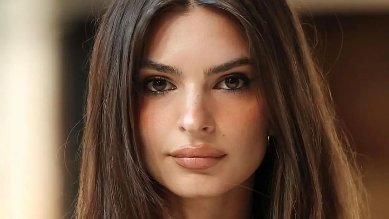 Emily Ratajkowski