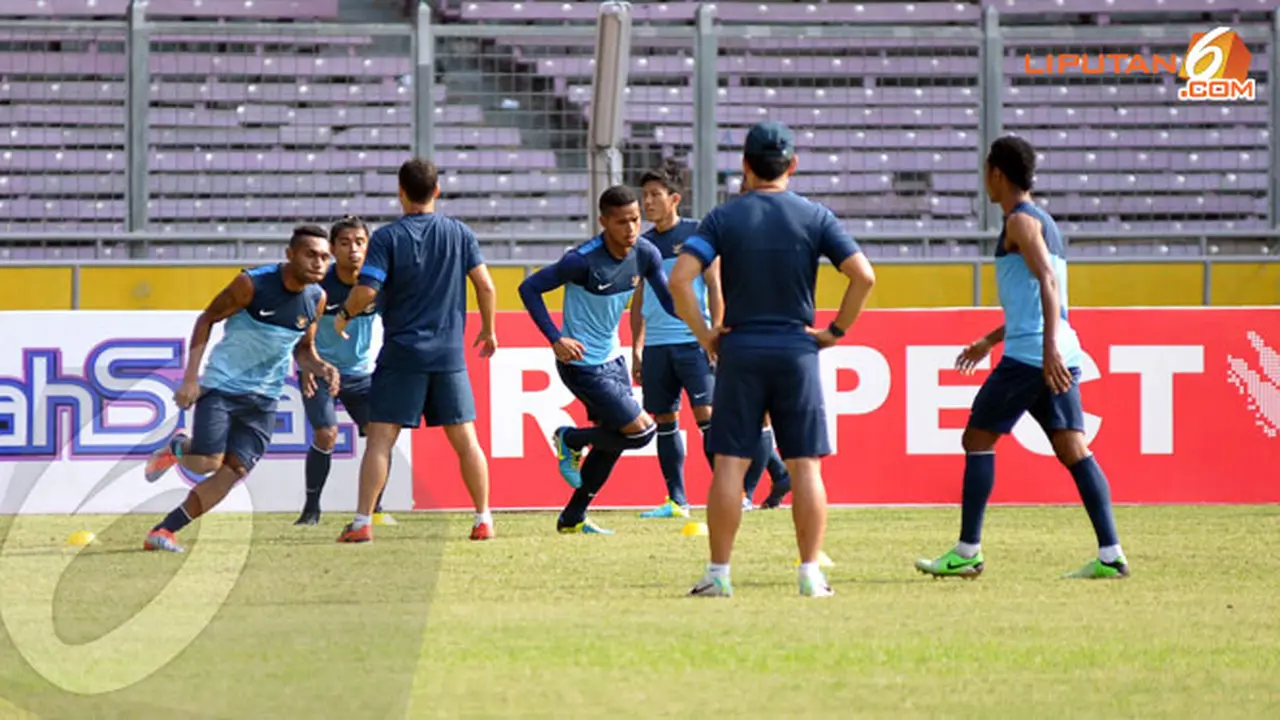 timnas-latihan-131021c.jpg